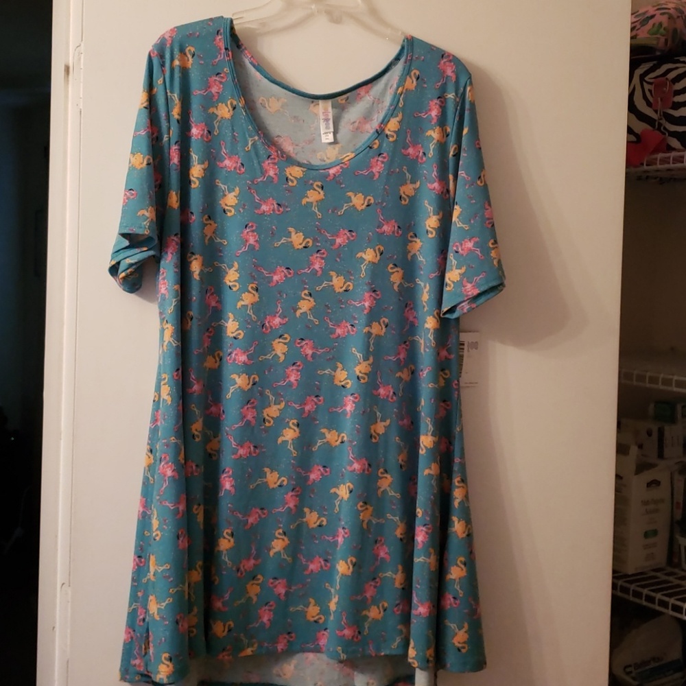 NWT Lularoe Flamingo Print Perfect T